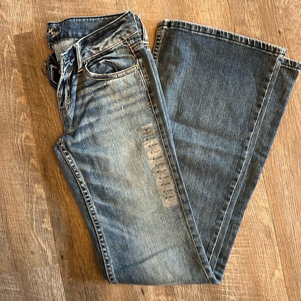 AE Hipster Flare Jeans *BRAND NEW* Sz 4 x-long